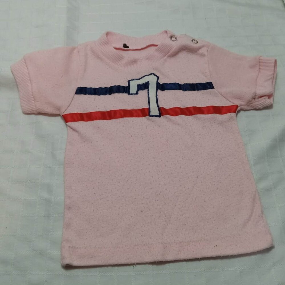 Vintage pink t-shirt with the number 7, 1977, brushed cotton